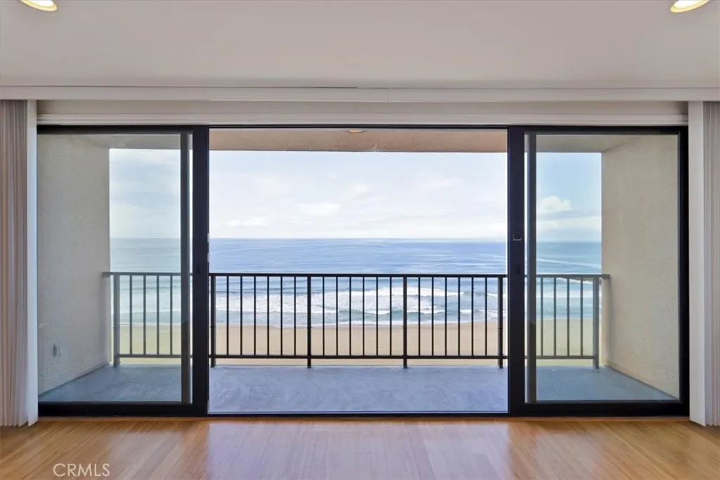 721 Esplanade Unit 403, Redondo Beach, CA 90277 - Photo 2 of 28, Redondo Beach, CA