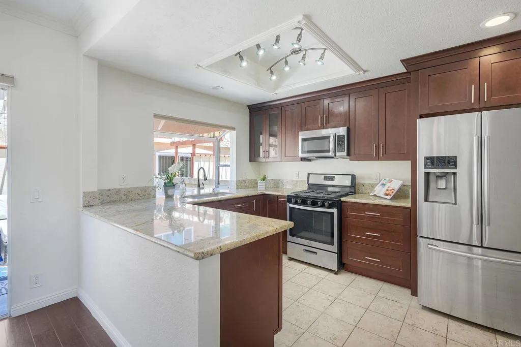 https://cdn.realtyfeed.com/cdn/127/306750786/02fe5b012a18c891b09d23ccfb4db654.webp