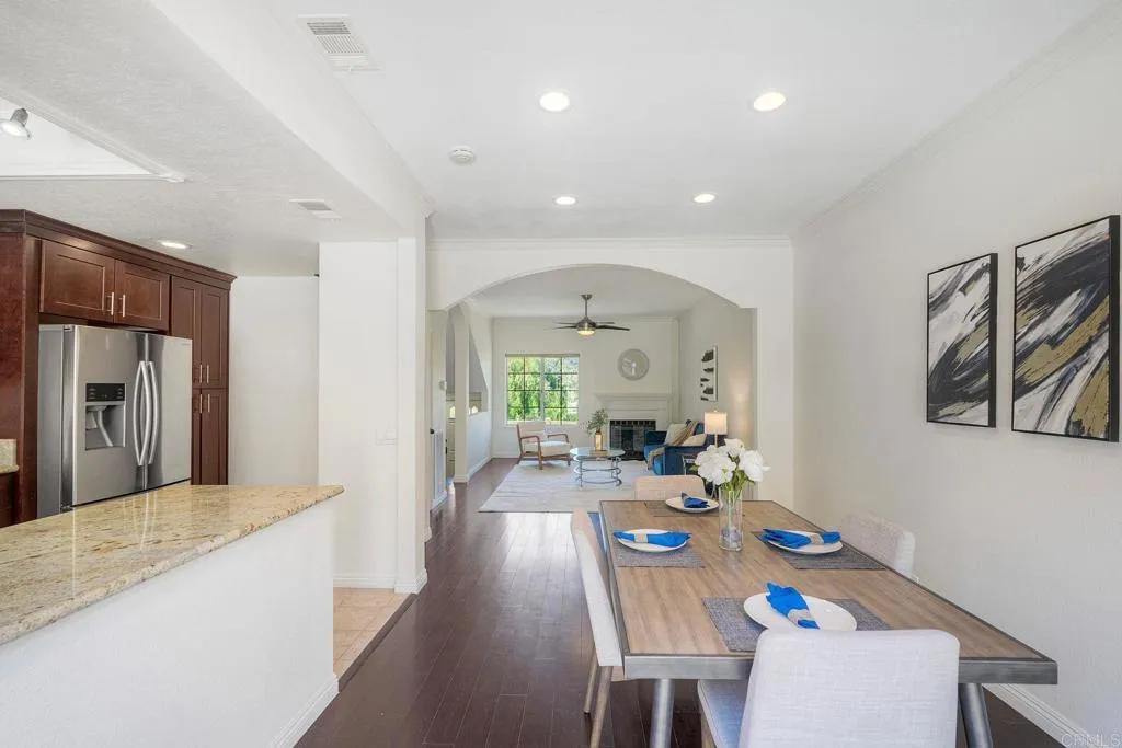 https://cdn.realtyfeed.com/cdn/127/306750786/39339393a081bebe47430a58177557d0.webp