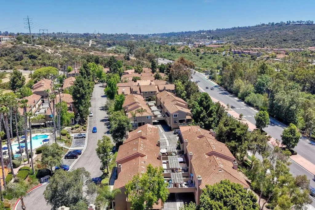 https://cdn.realtyfeed.com/cdn/127/306750786/43a28ca40e063d1abd5c5fbae592cb37.webp