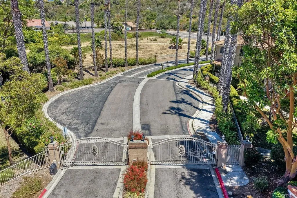 https://cdn.realtyfeed.com/cdn/127/306750786/50020e5a8fbdea4e4603df1e33726476.webp
