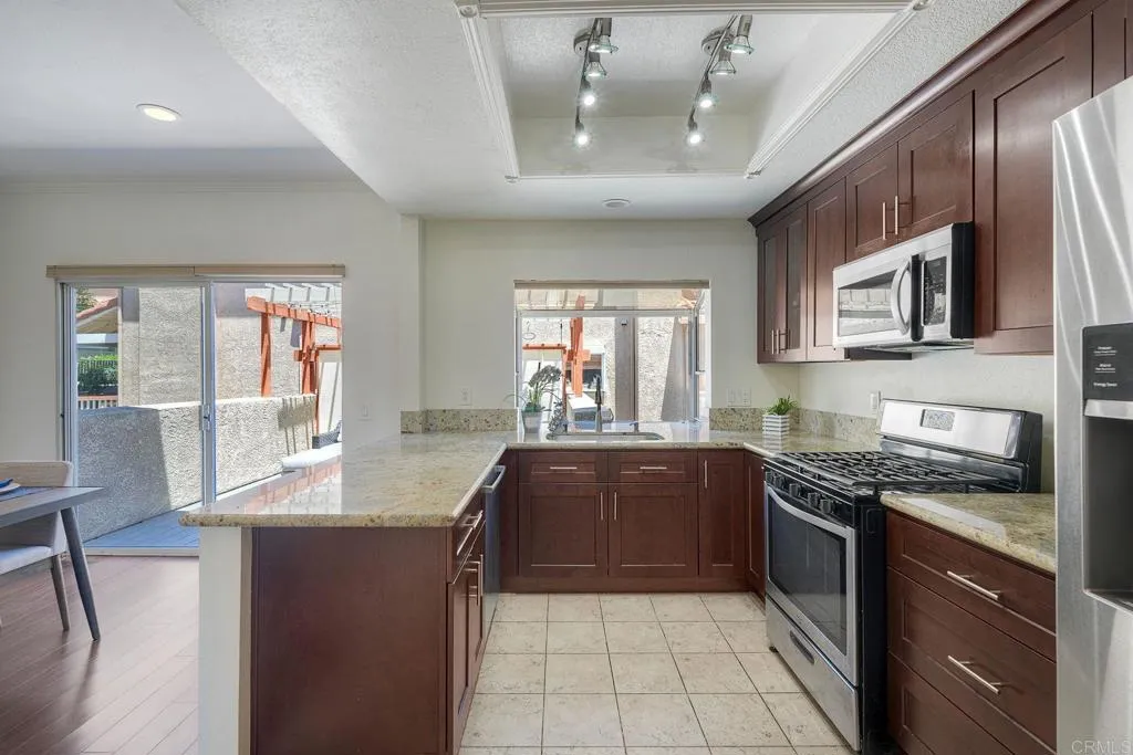 https://cdn.realtyfeed.com/cdn/127/306750786/517e2ea0f1f0fda577385980fdcff2a8.webp