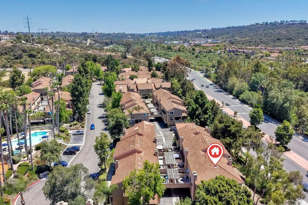 https://cdn.realtyfeed.com/cdn/127/306750786/b9c432f43f3af976ff9242183b64e942.webp