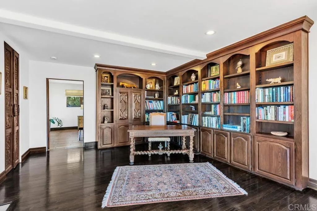 https://cdn.realtyfeed.com/cdn/127/306750830/f4cc9a5db468335ee43171fe76ddad08.webp
