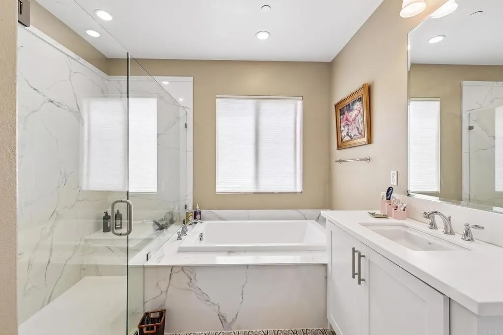 https://cdn.realtyfeed.com/cdn/127/306750836/7fc6a9c2ab5c526ff5ca60391f246e2f.webp