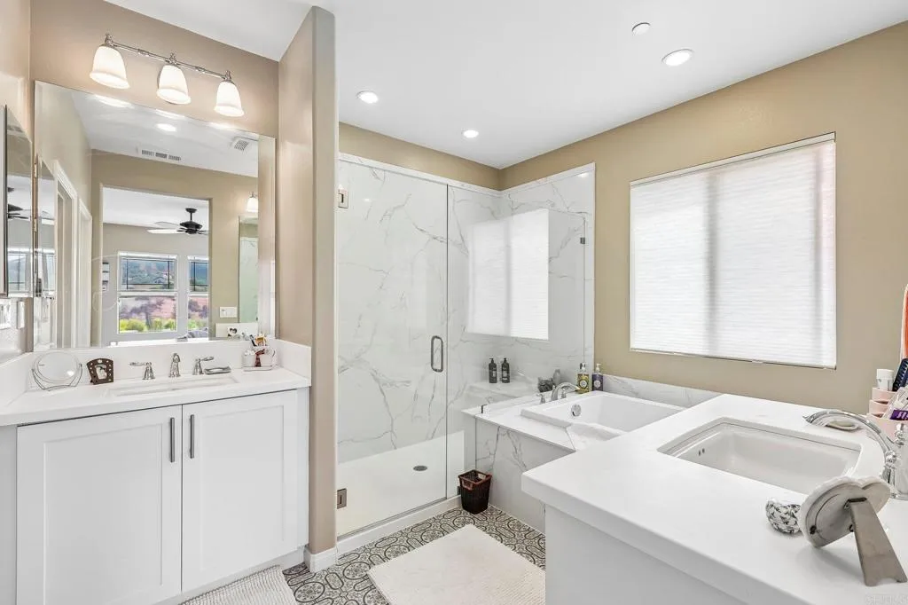 https://cdn.realtyfeed.com/cdn/127/306750836/955ffcb005ce2de257ebd0dec438044b.webp