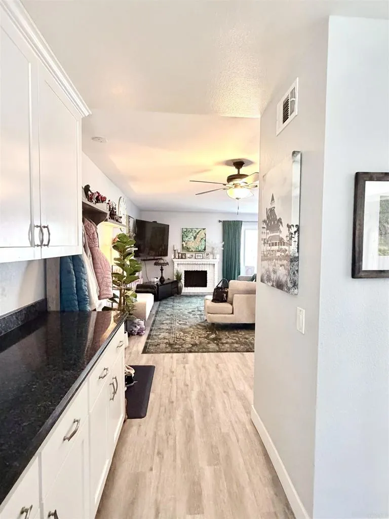 https://cdn.realtyfeed.com/cdn/127/306750841/3b6afa9cb807d0882cc4feff88156a6d.webp