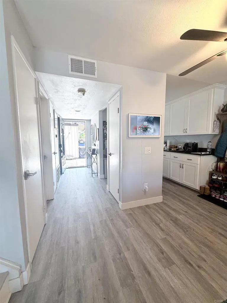 https://cdn.realtyfeed.com/cdn/127/306750841/b80c25ab4bcaa6bb485d3443fc58e918.webp