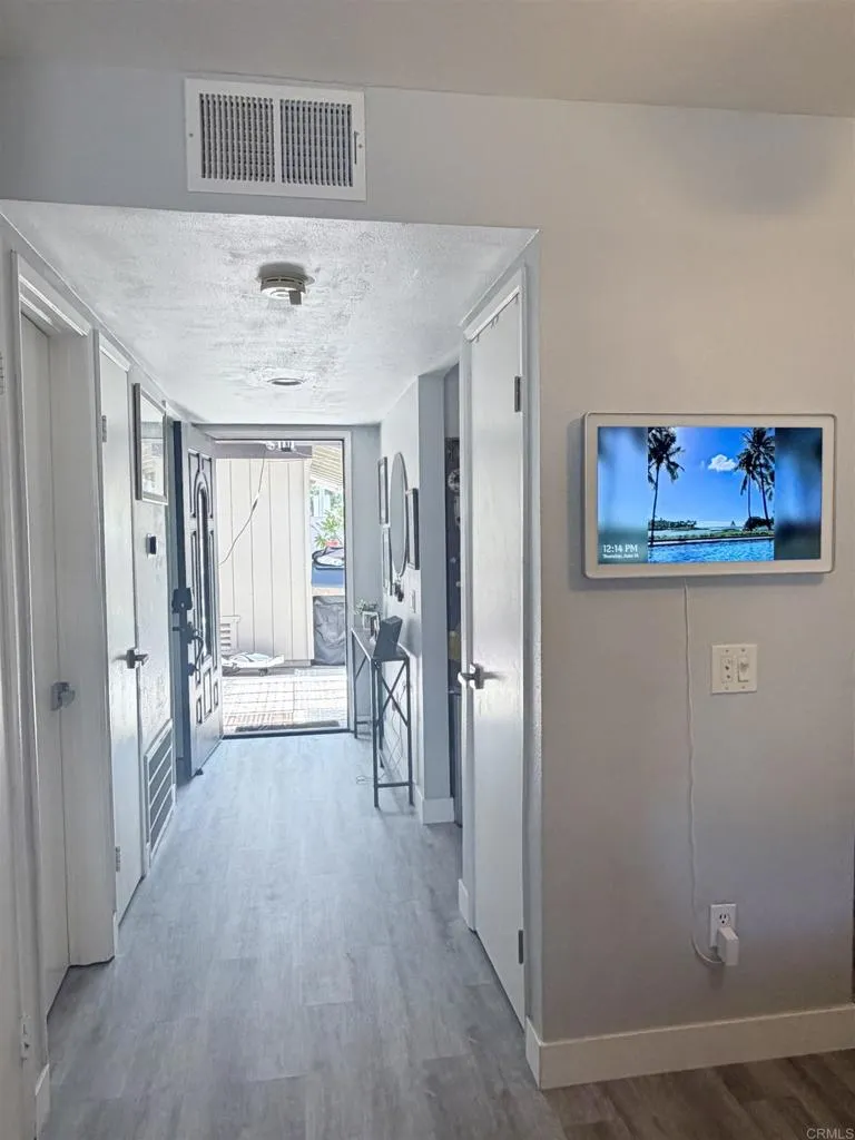 https://cdn.realtyfeed.com/cdn/127/306750841/bf36f0cf91ef867818de963a9822aa6b.webp