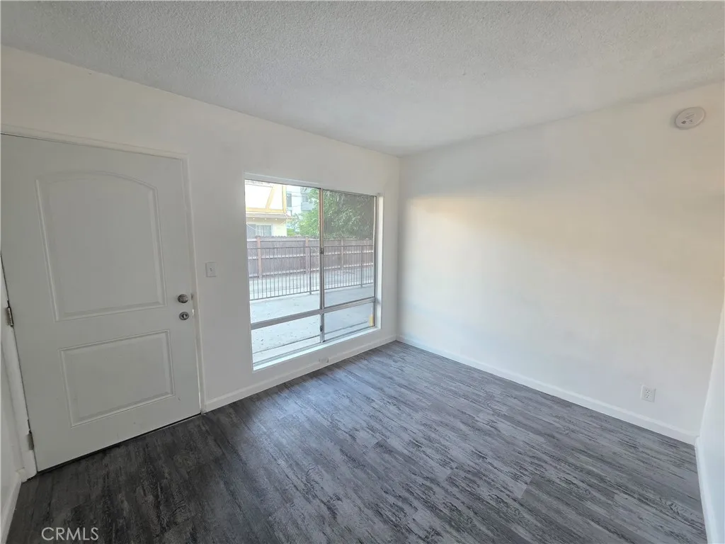 North Hollywood, CA 91606