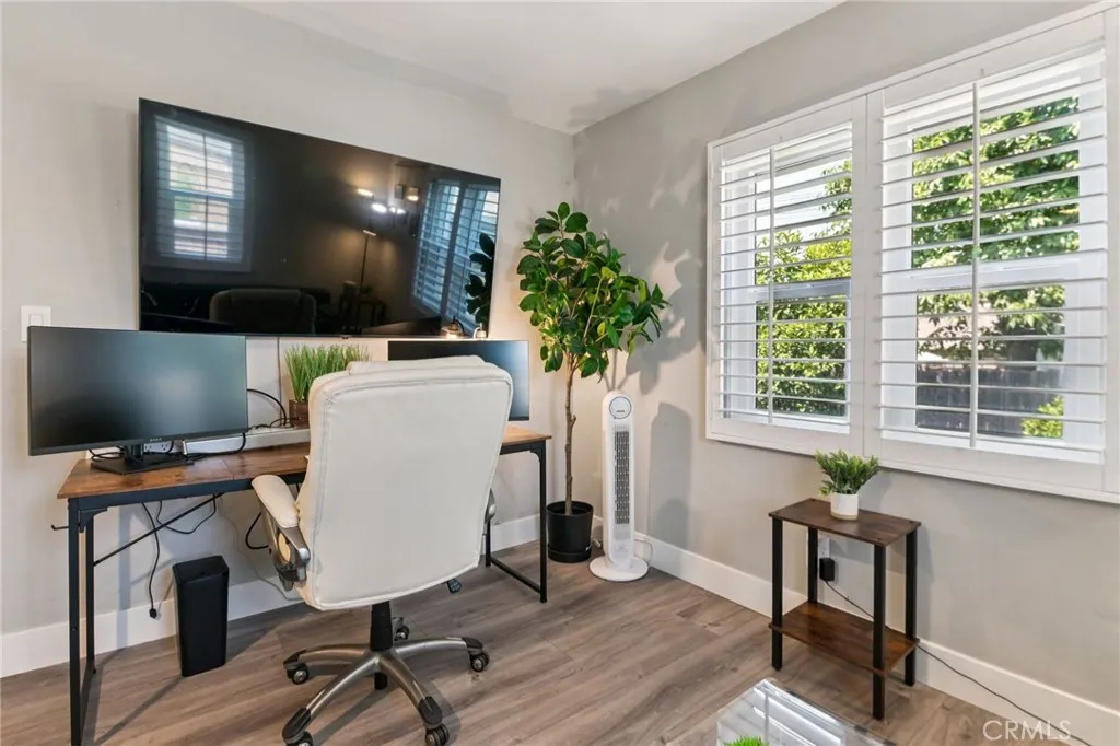 https://cdn.realtyfeed.com/cdn/127/306750900/08d29facf9574a962cbc05eb322804ec.webp