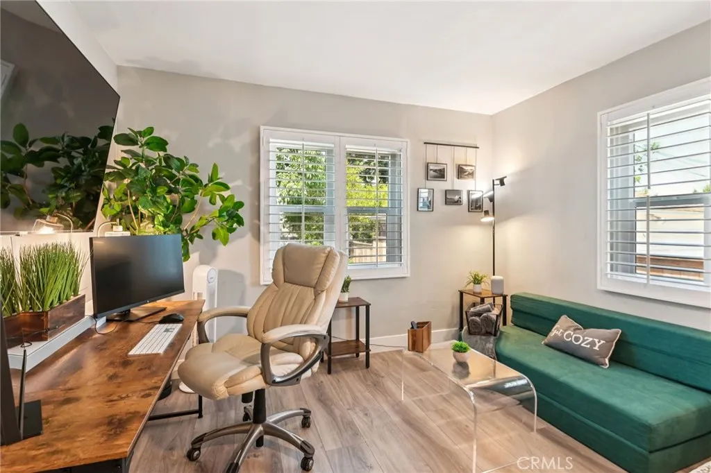 https://cdn.realtyfeed.com/cdn/127/306750900/15b0140a444060f9aada39e693b7b2d0.webp