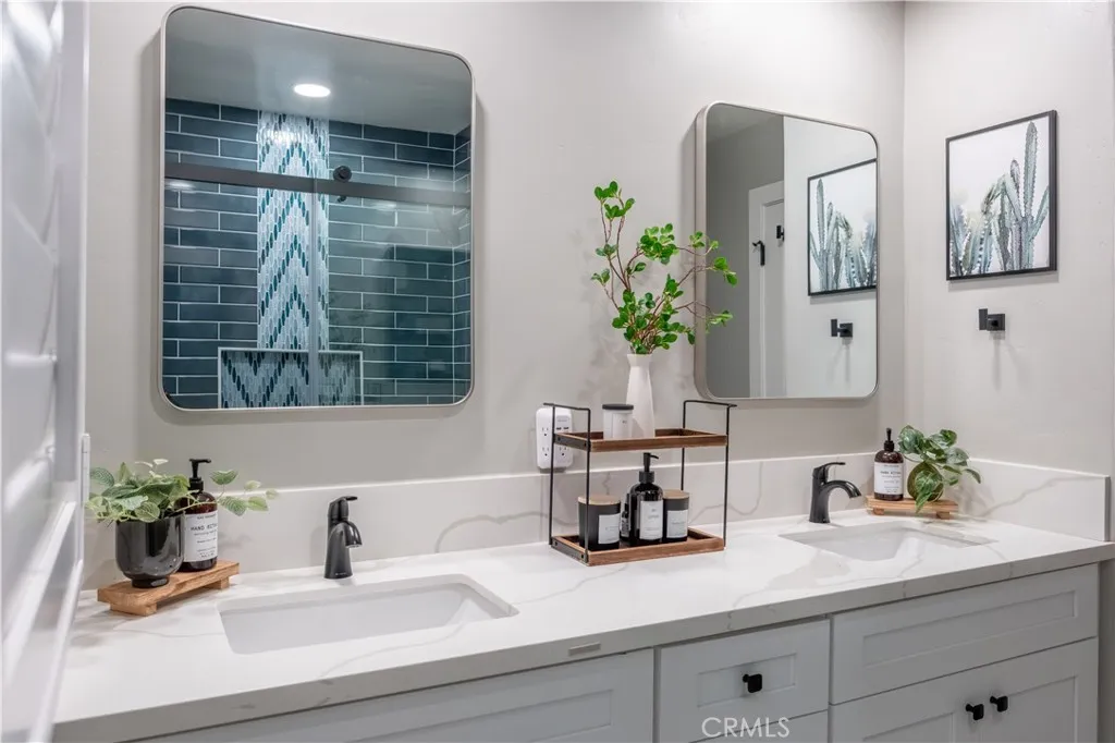 https://cdn.realtyfeed.com/cdn/127/306750900/28371b1967e94f07275e176b480f1315.webp