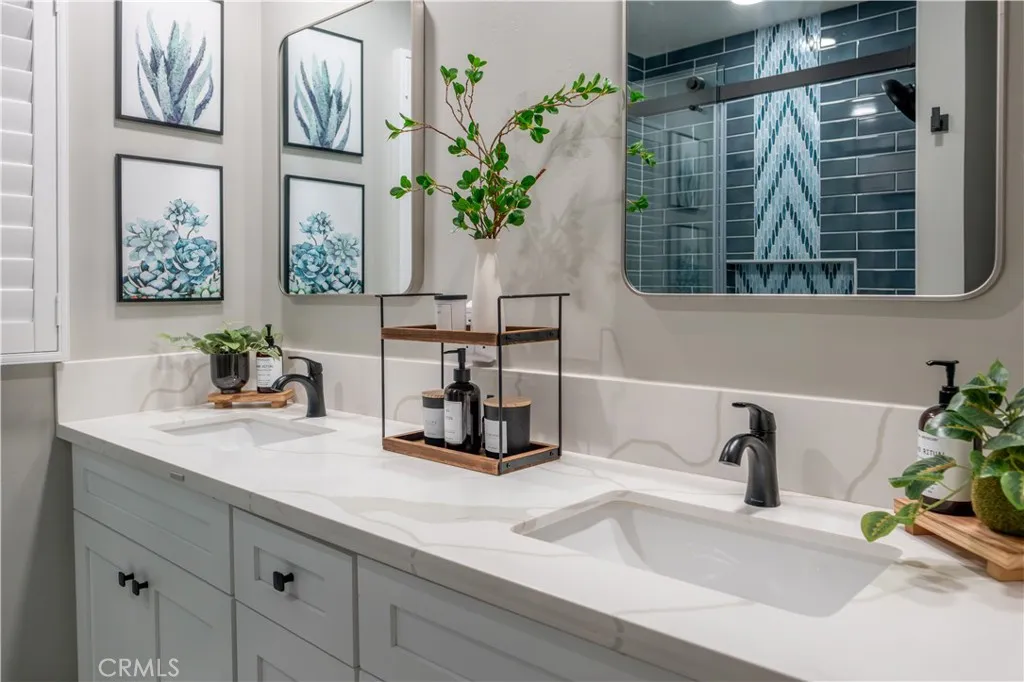 https://cdn.realtyfeed.com/cdn/127/306750900/9b2cb633b8c7bd0441912d2c50026aab.webp