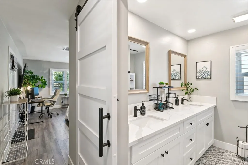 https://cdn.realtyfeed.com/cdn/127/306750900/bb220d02e1cd2c14510e6281af39f104.webp