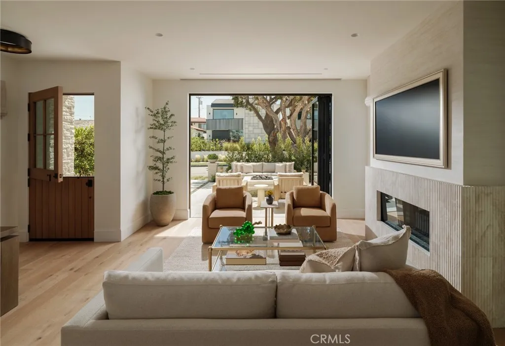 303 Jasmine Avenue, Corona del Mar, CA 92625 - Photo 5 of 40, Corona Del Mar, CA