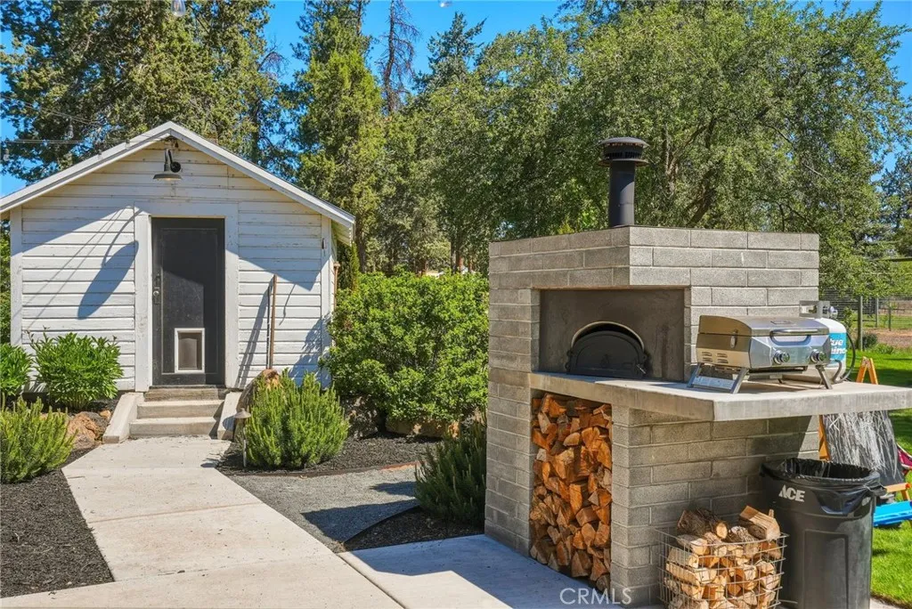 17186 Highway 126, Outside Area (Outside Ca), CA 97759 - Photo 5 of 50, Outside Area (outside Ca), CA
