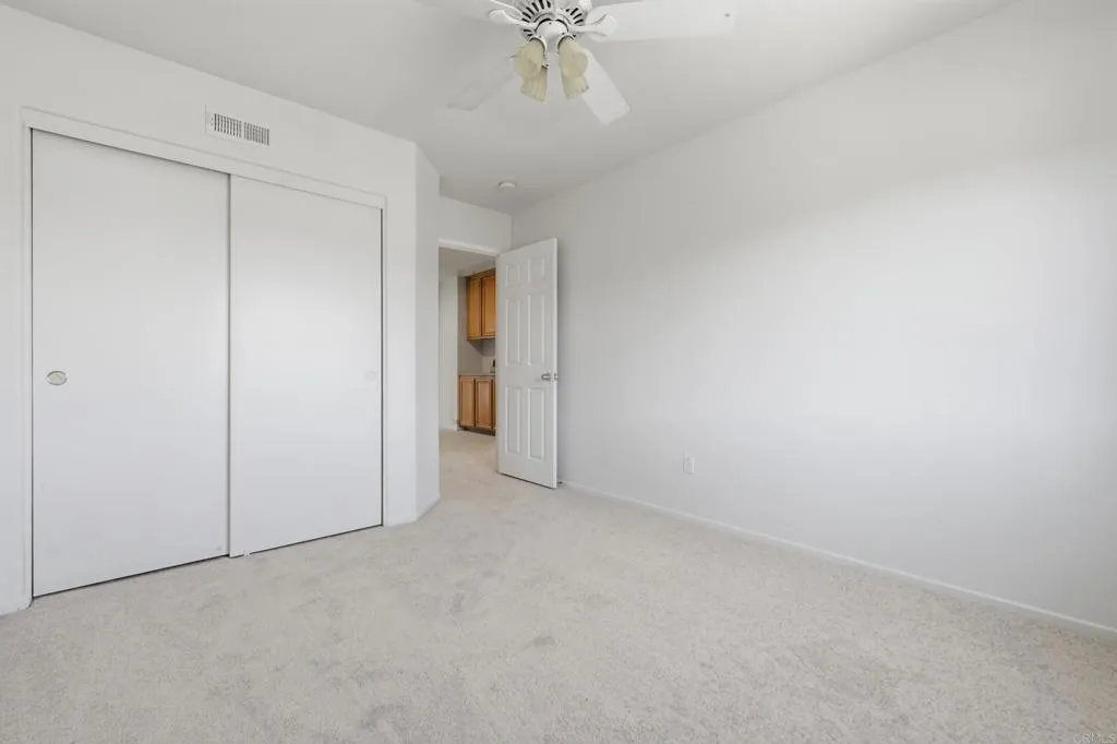 https://cdn.realtyfeed.com/cdn/127/306751036/a3ce1d34d908cec8d8dcd69cf52e9cf7.webp