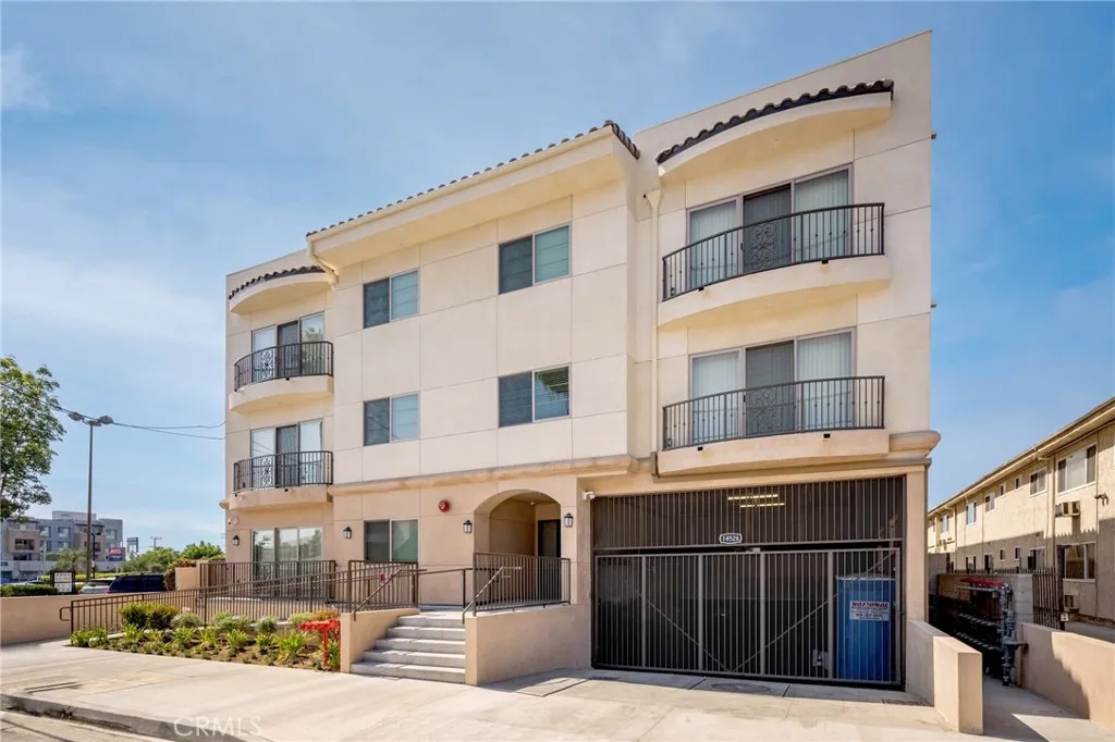 Van Nuys, CA 91405