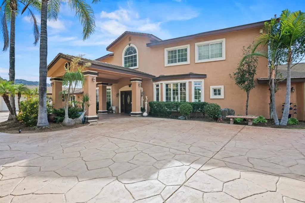 https://cdn.realtyfeed.com/cdn/127/306751076/6a88cbf7ac665c826822b7e3b84937bf.webp