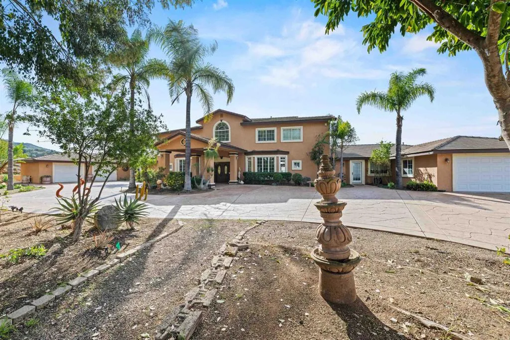 https://cdn.realtyfeed.com/cdn/127/306751076/c170317e8d2546d3b887d2bed2ea9b98.webp