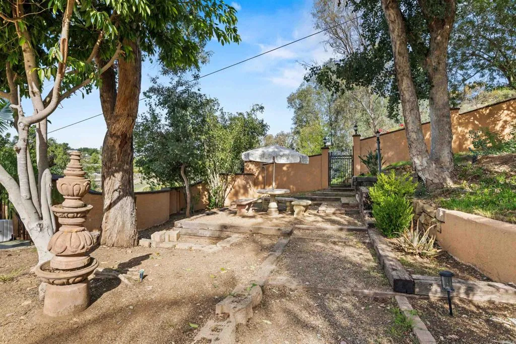 https://cdn.realtyfeed.com/cdn/127/306751076/cd4394c1e34a7d2939f00e4a0b023405.webp
