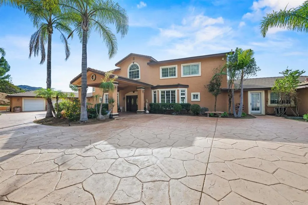 https://cdn.realtyfeed.com/cdn/127/306751076/cffab0e76415f683b515eeeb9e5889ae.webp
