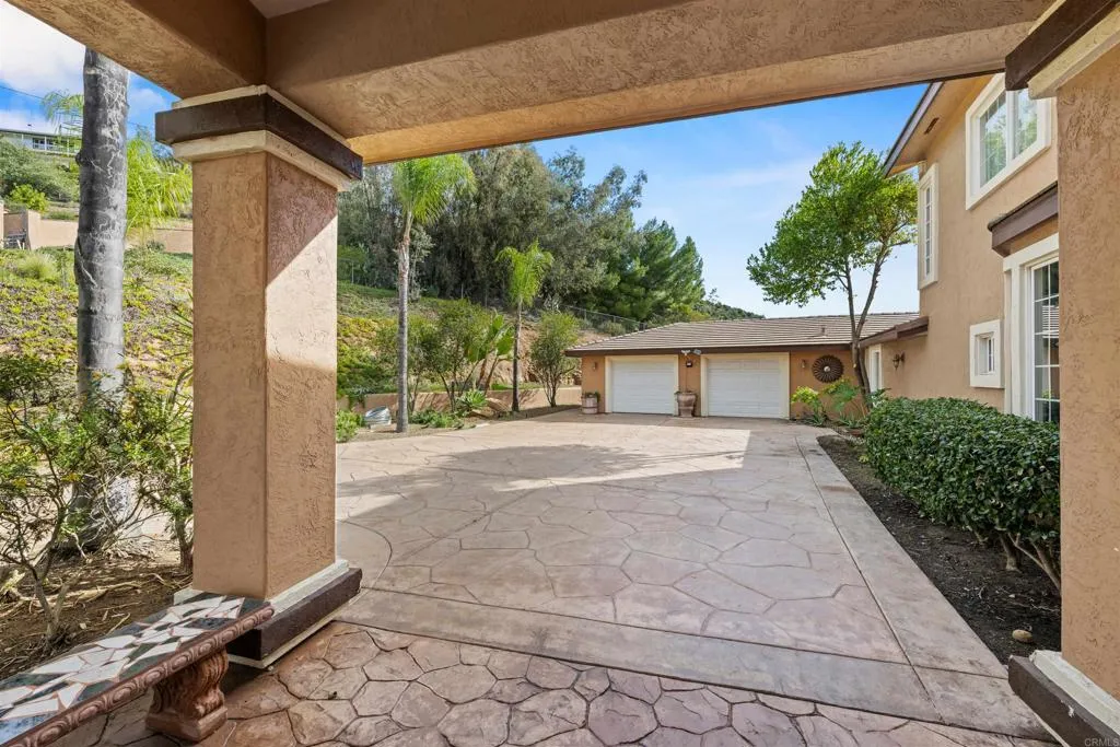 https://cdn.realtyfeed.com/cdn/127/306751076/de016890ef7f0387b79c3a42a51adb1c.webp