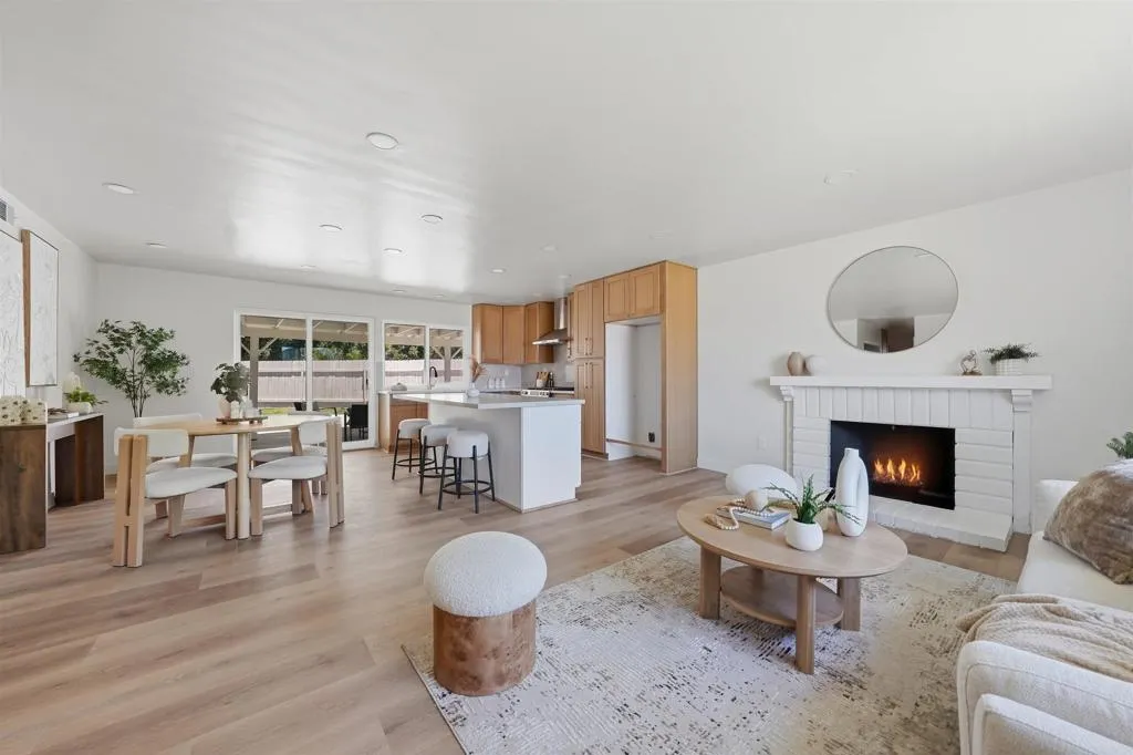 https://cdn.realtyfeed.com/cdn/127/306751082/03f5671fc1c292b79965ce7227cc68e1.webp