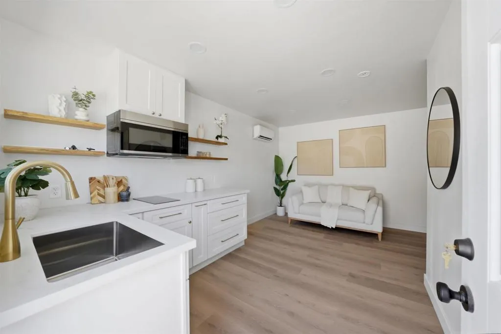 https://cdn.realtyfeed.com/cdn/127/306751082/151f1c1292fe343e14e890a4a6a8deb7.webp