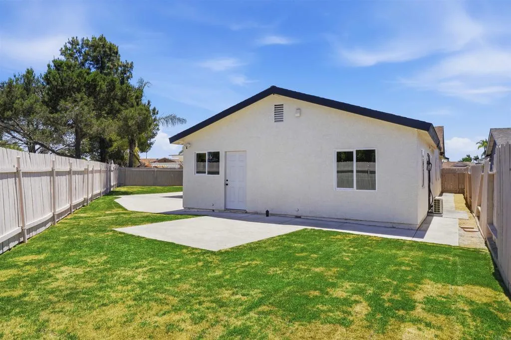 https://cdn.realtyfeed.com/cdn/127/306751082/3266f59fa2a82d2818579a3c2638eb26.webp
