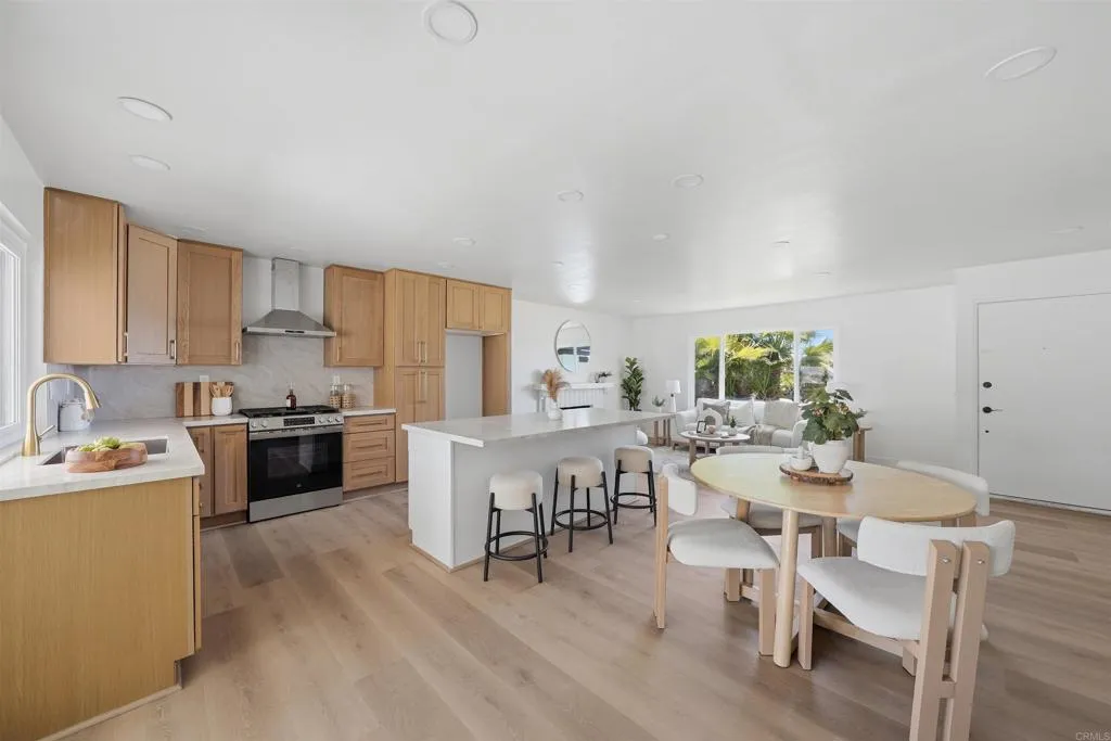 8060 Chalet Place, San Diego, CA 92126 - Photo 4 of 42, San Diego, CA
