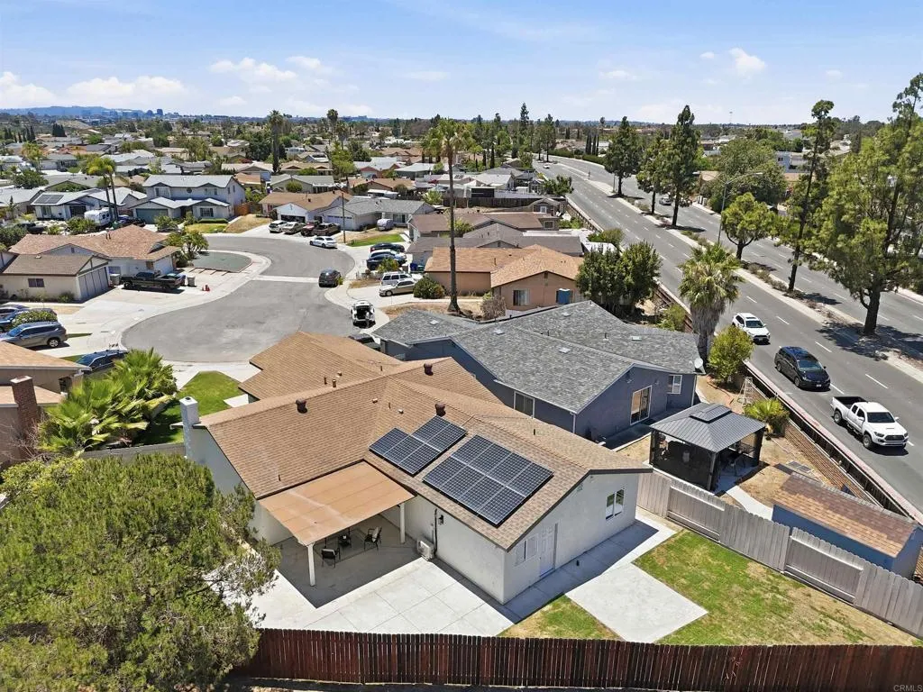 https://cdn.realtyfeed.com/cdn/127/306751082/418fc80d04a82c3d4cccaf287c7fc0b7.webp