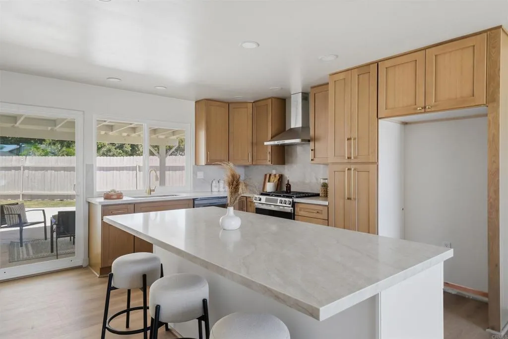 https://cdn.realtyfeed.com/cdn/127/306751082/63c9fa500b82be1cdf3a0aebadaaa892.webp