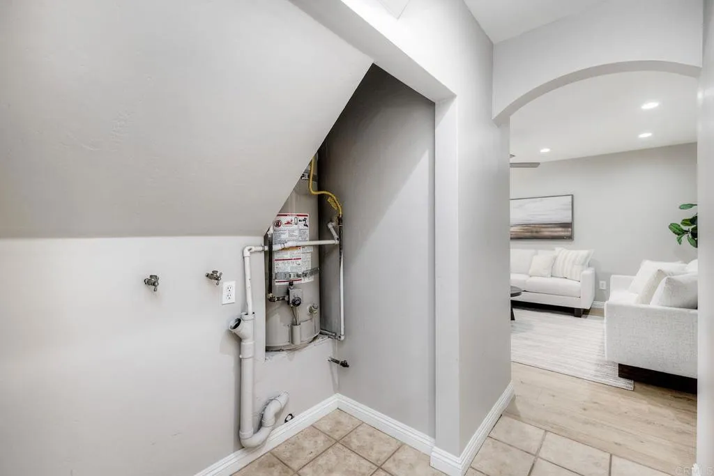 https://cdn.realtyfeed.com/cdn/127/306751083/049dfde234993972725e5745877f35d8.webp