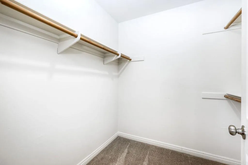 https://cdn.realtyfeed.com/cdn/127/306751083/b40eb2b620a3ddd87767072d15b9d0e4.webp