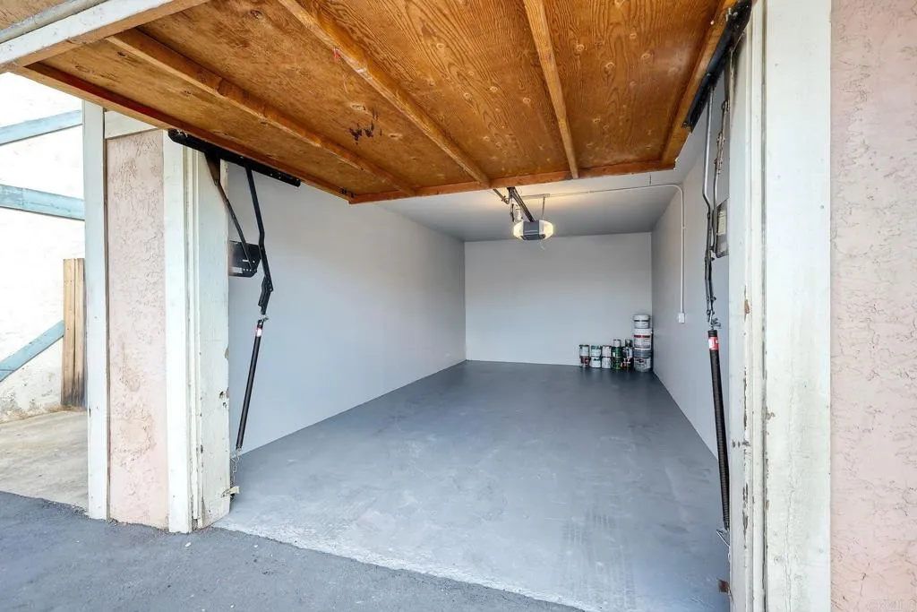 https://cdn.realtyfeed.com/cdn/127/306751083/e08048bc2fe4b3b49dd6624c006834c5.webp
