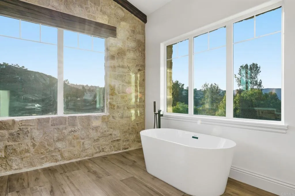 https://cdn.realtyfeed.com/cdn/127/306751094/178c20393b6a278a9e7388120ded8f6d.webp