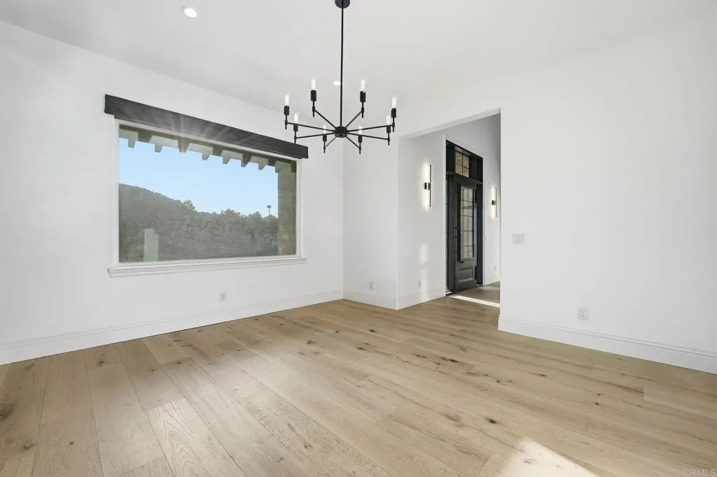 https://cdn.realtyfeed.com/cdn/127/306751094/671a603370536c15b41977175178ab46.webp