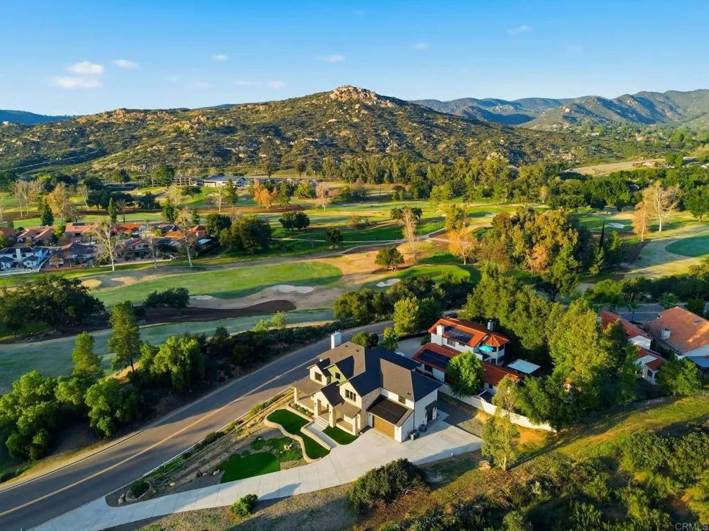 https://cdn.realtyfeed.com/cdn/127/306751094/6ba5b50935858f081fc0bf1f3575aac8.webp