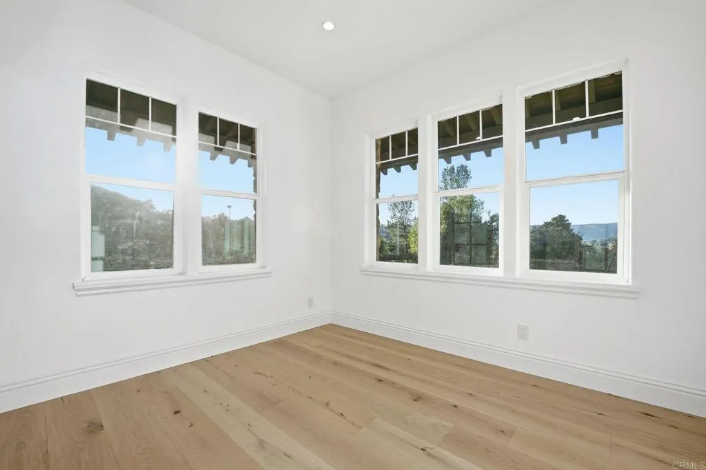 https://cdn.realtyfeed.com/cdn/127/306751094/98e5f08b5ce3332253441894c0dde74f.webp