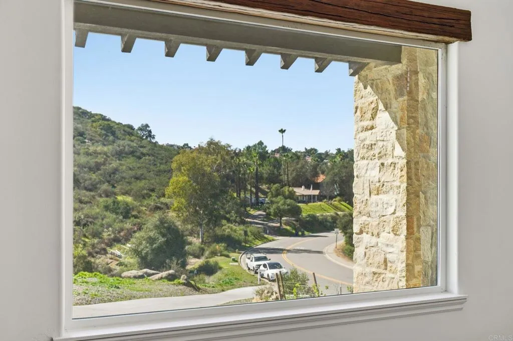 https://cdn.realtyfeed.com/cdn/127/306751094/a1edda0ec45b98937c0d6acc1690181d.webp