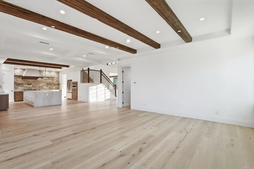 https://cdn.realtyfeed.com/cdn/127/306751094/ab3b7d1e56c06ac195b46b84efa01180.webp
