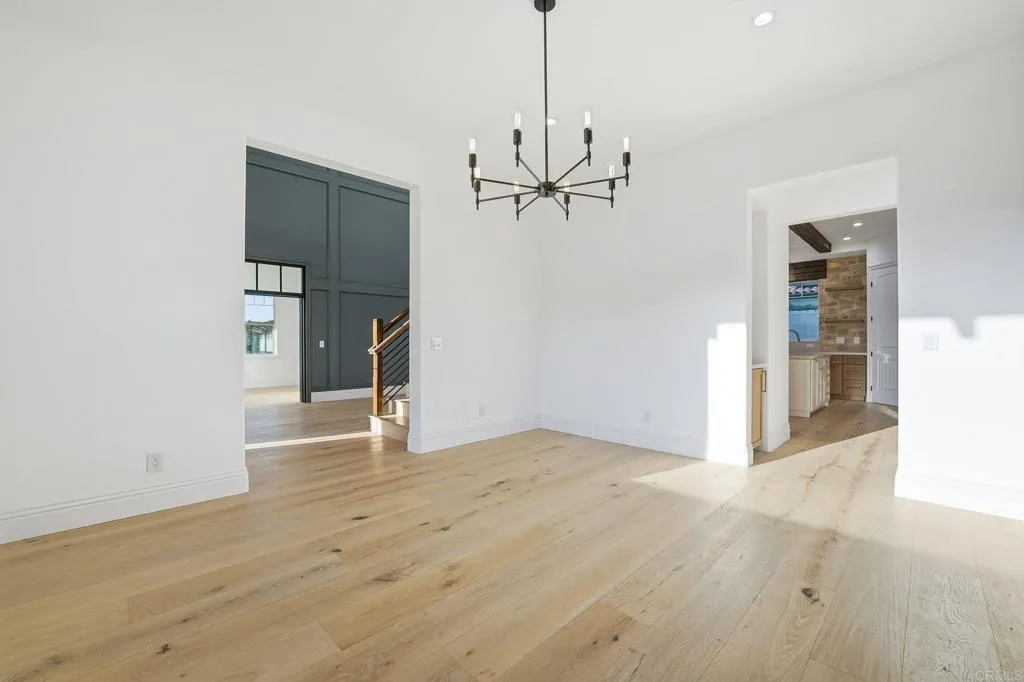 https://cdn.realtyfeed.com/cdn/127/306751094/bc2d9bc9928c03b613fd7d66b39c3f0e.webp