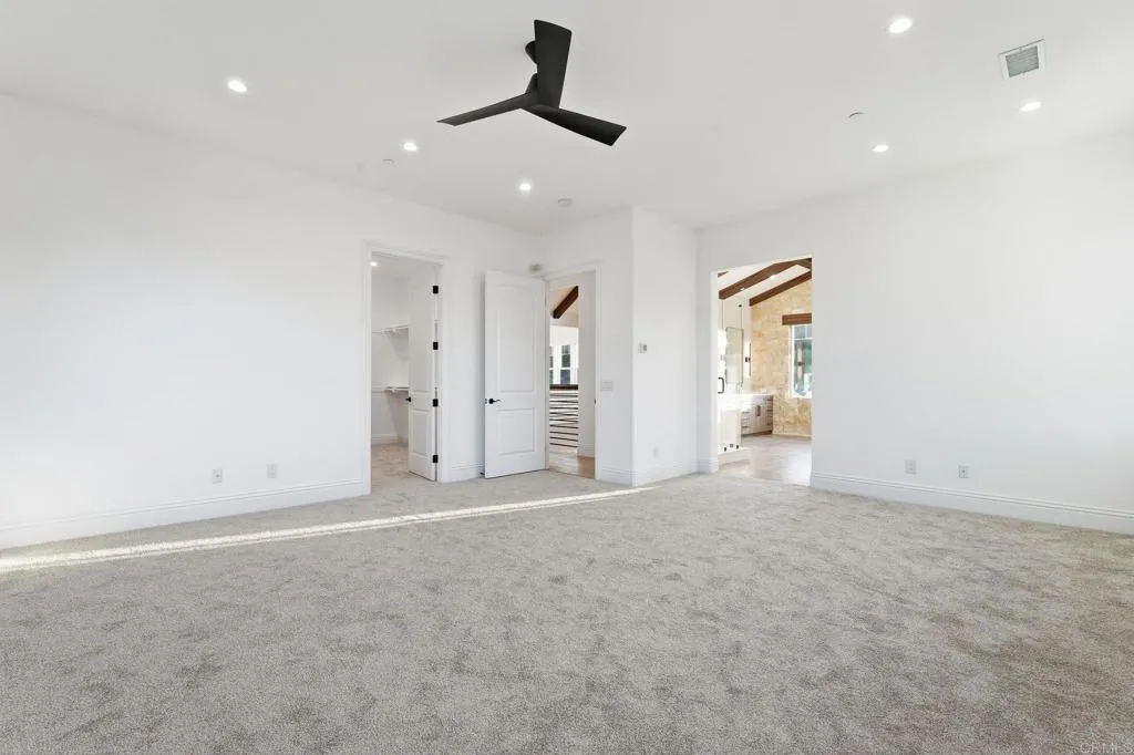 https://cdn.realtyfeed.com/cdn/127/306751094/f09a72e5ed2cf892c979089cc4c32fe1.webp