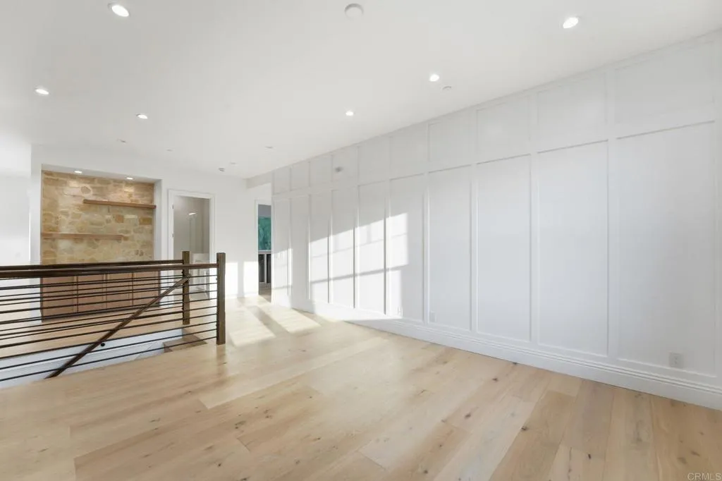 https://cdn.realtyfeed.com/cdn/127/306751094/fb30b1d1ae600a33d935d51652c9d8b9.webp