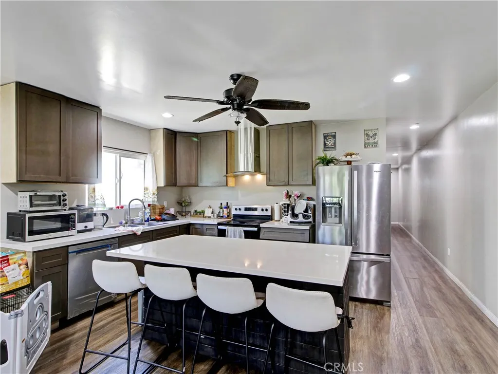 5420 Manhattan Place, Los Angeles, CA 90062 - Photo 3 of 10, Los Angeles, CA