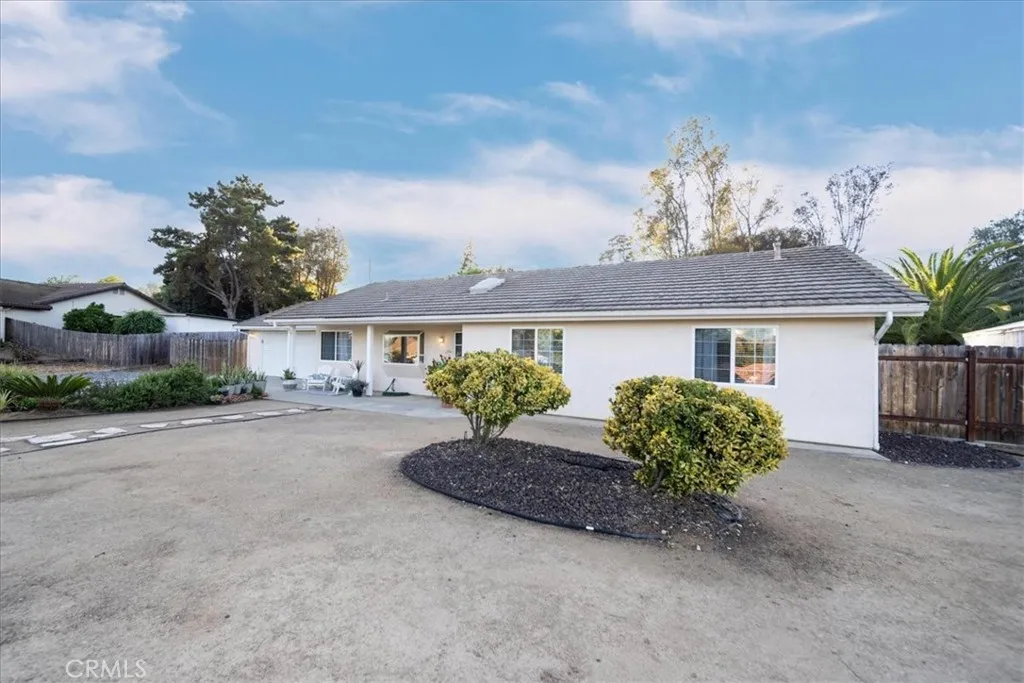 203 Rhesa, Fallbrook, CA 92028 - Photo 5 of 50, Fallbrook, CA