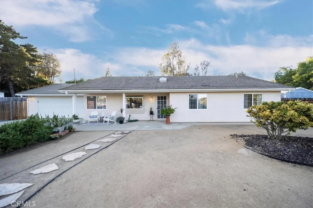 203 Rhesa, Fallbrook, CA 92028 - Photo 4 of 50, Fallbrook, CA