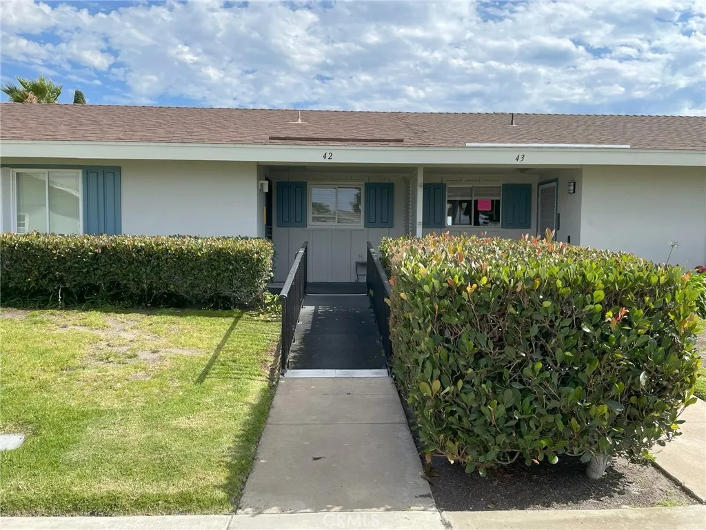3755 Vista Campana North Unit 42, Oceanside, CA 92057 - Main photo, Oceanside, CA